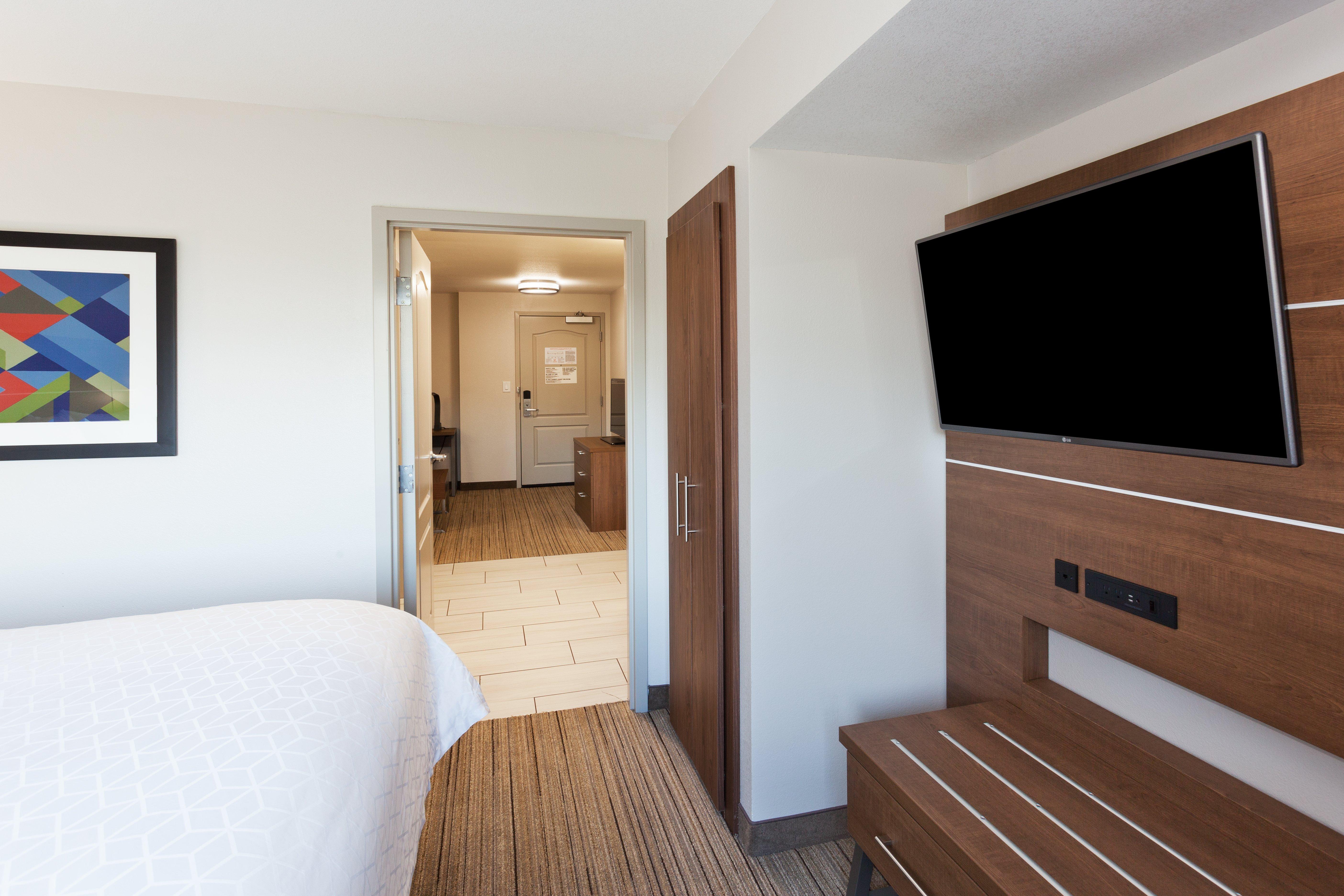 Holiday Inn Express Rome-East By Ihg Экстерьер фото