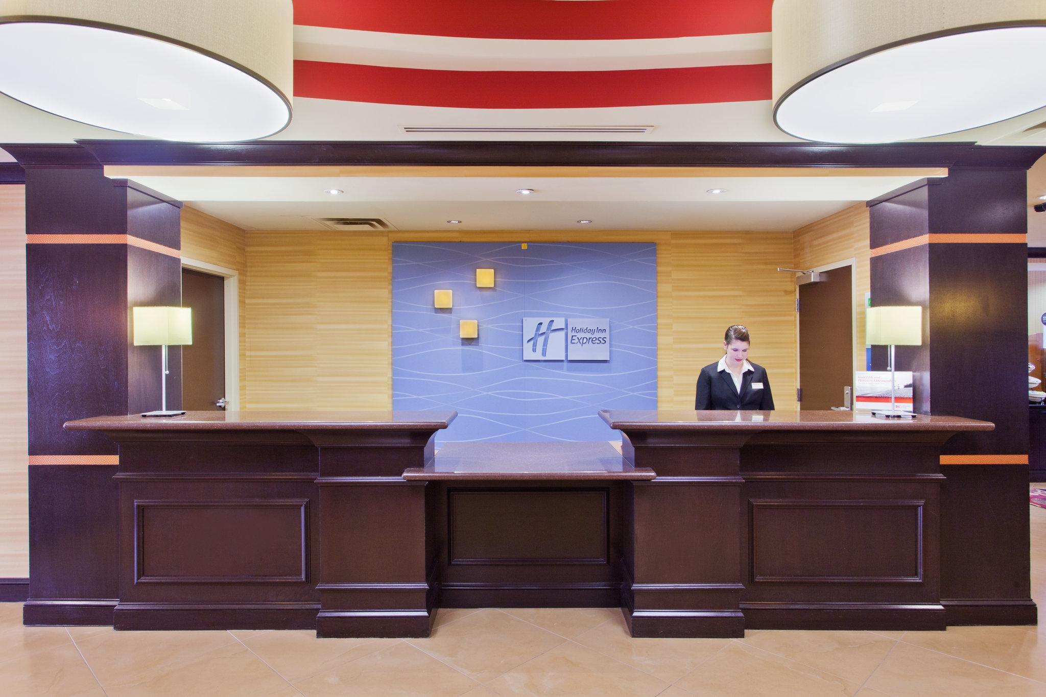 Holiday Inn Express Rome-East By Ihg Экстерьер фото
