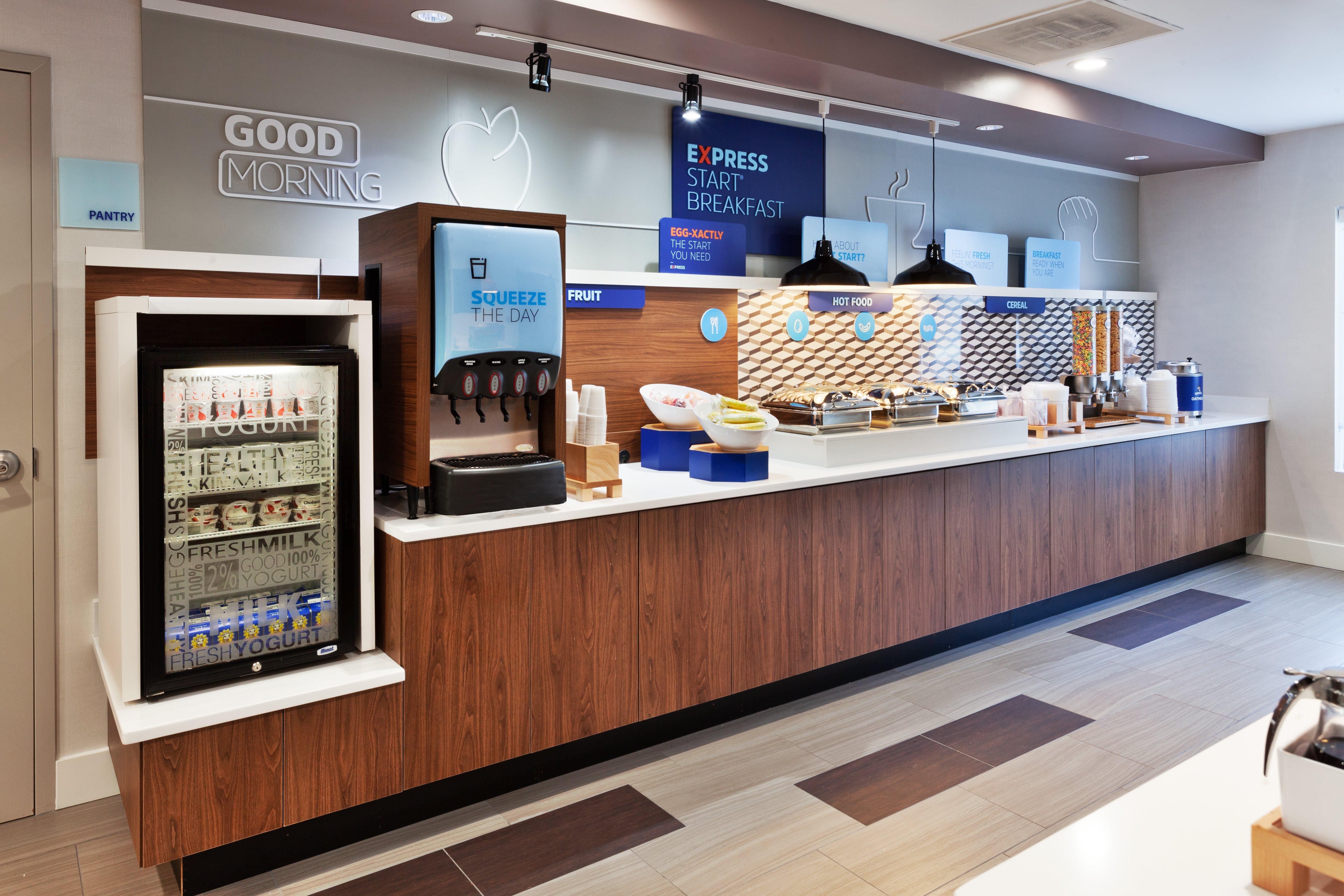 Holiday Inn Express Rome-East By Ihg Экстерьер фото
