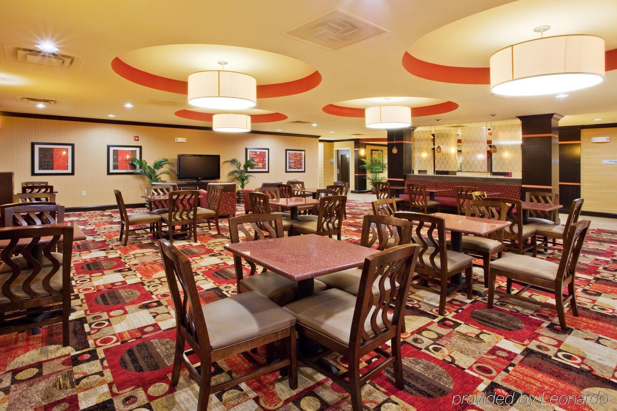 Holiday Inn Express Rome-East By Ihg Экстерьер фото