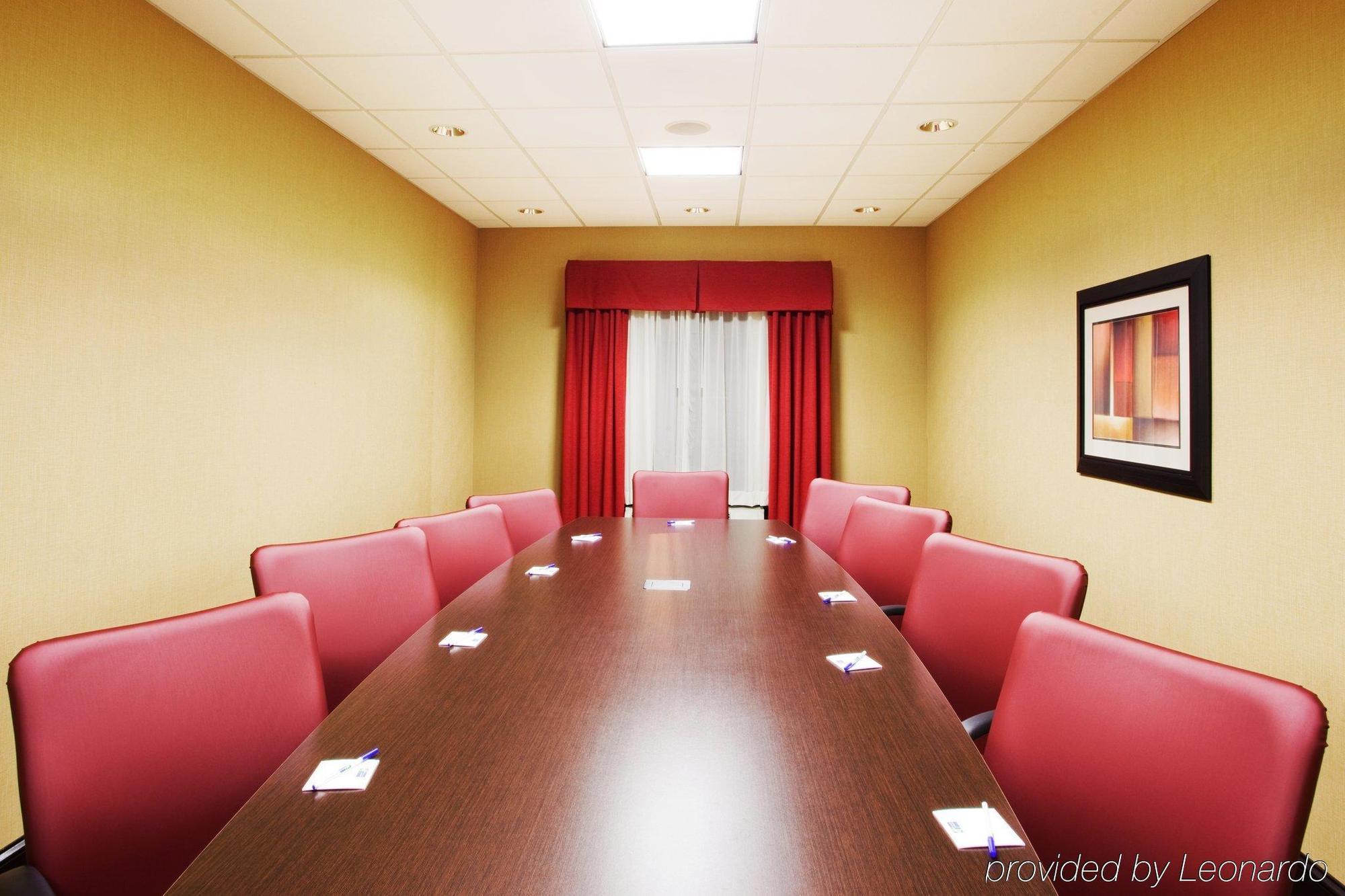 Holiday Inn Express Rome-East By Ihg Экстерьер фото